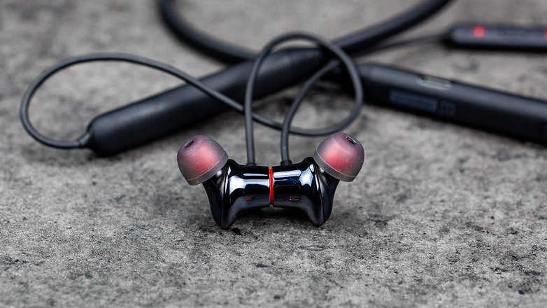 androidpit oneplus bullets wireless 2 7