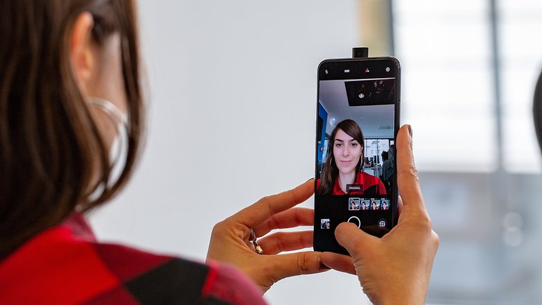 androidpit realme x selfie popout camera