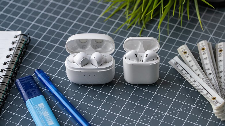 androidpit soundcore liberty air vs airpods case