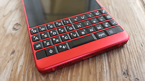 BlackBerry lanza un nuevo y sexy color rojo para su KEY2