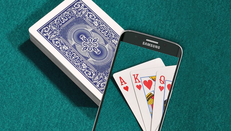 AndroidPIT USING phone playing cards