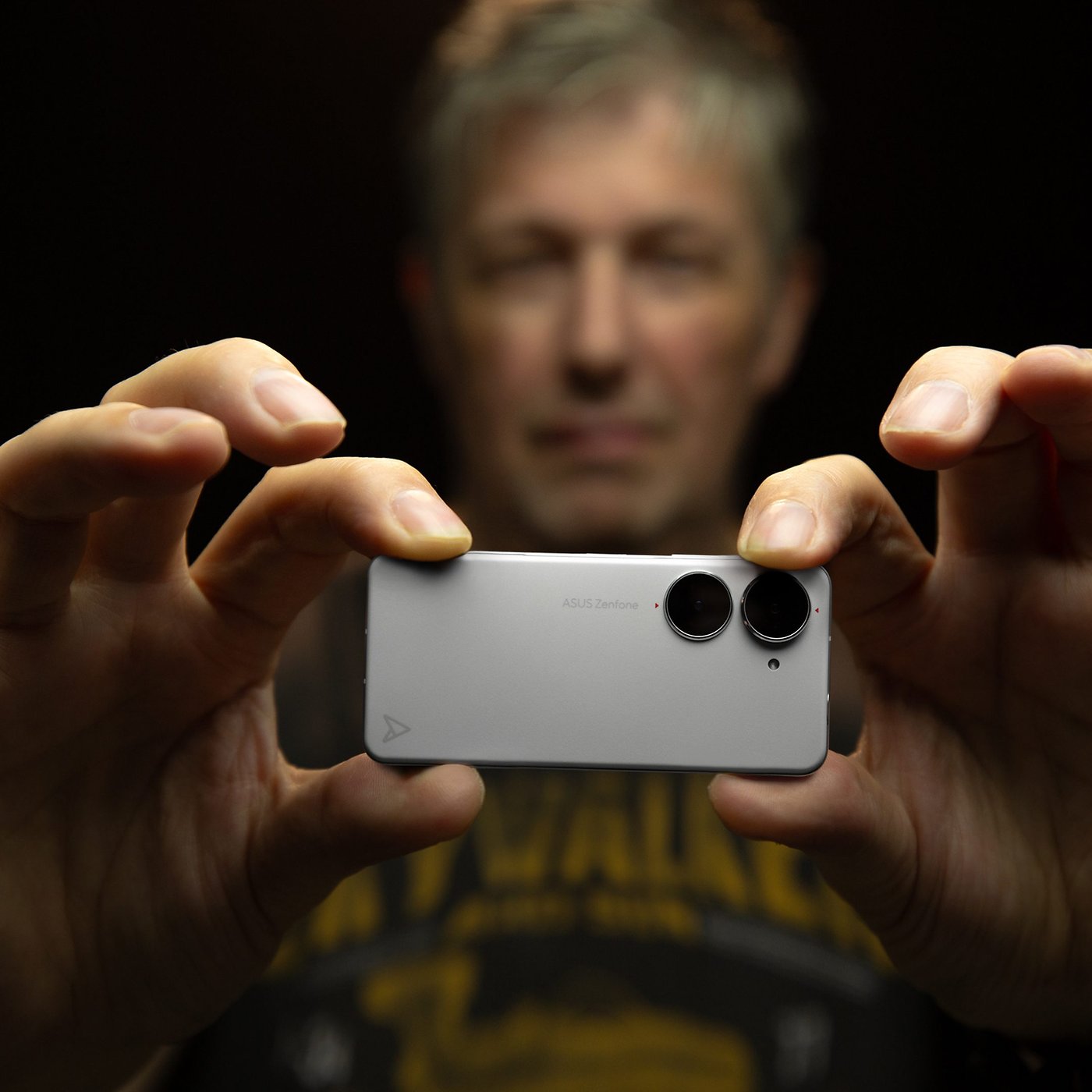 Asus Zenfone 10 review: Tiny, compact, and sometimes fantastic!