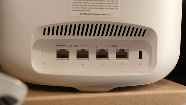 The Eero Max 7 boasts of four speedy LAN ports.