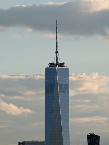 Google Pixel 7 Pro "Super Resolution Zoom" shot of the World Trade Center.