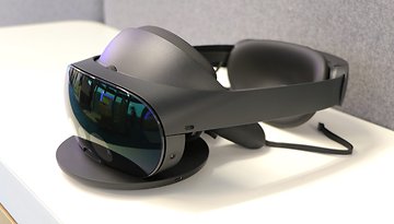 Meta Quest Pro hands-on: VR's priciest standalone glasses!