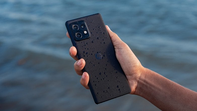 Le Motorola Edge 40 Pro a été le premier appareil annoncé équipé du Snapdragon 8 Gen 2