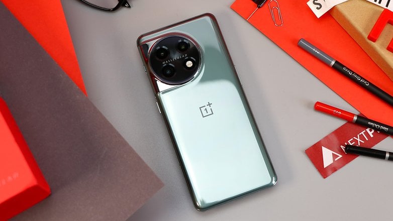 OnePlus lädt zum MWC 2023 ein.