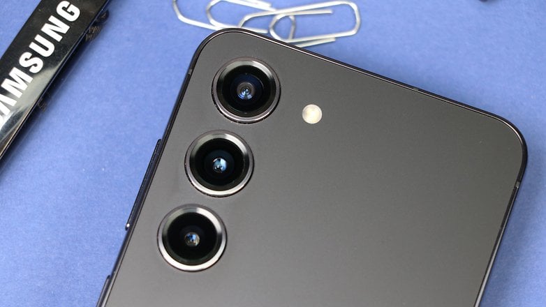 Samsung Galaxy S23 camera module in detail
