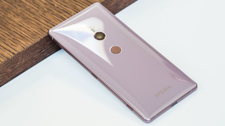 AndroidPIT sony xperia xz2 back iso h5c