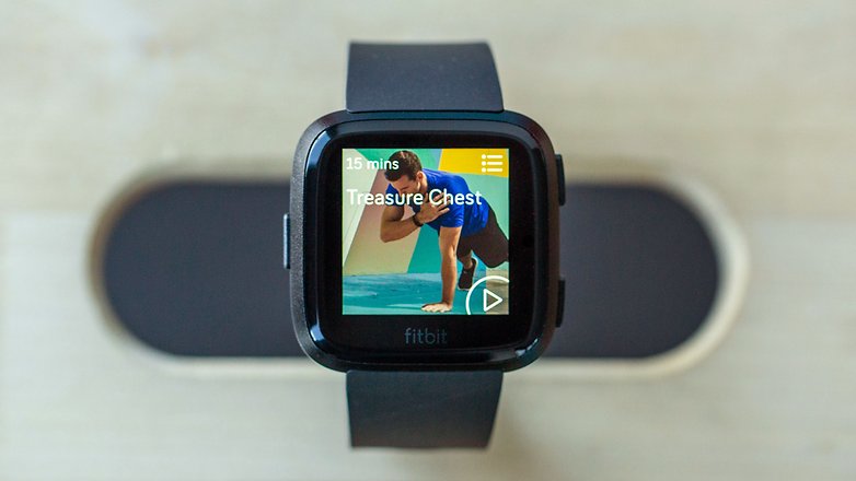 AndroidPIT fitbit versa cvičení