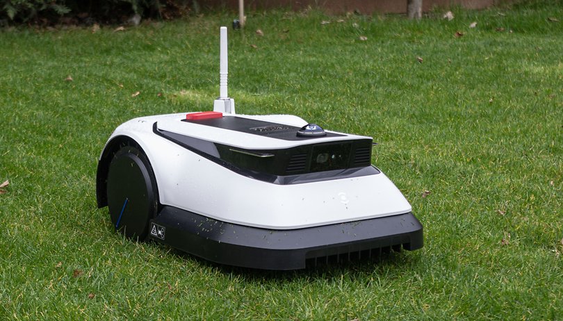 Les meilleurs robots tondeuses de Gardena Worx ou Ecovacs