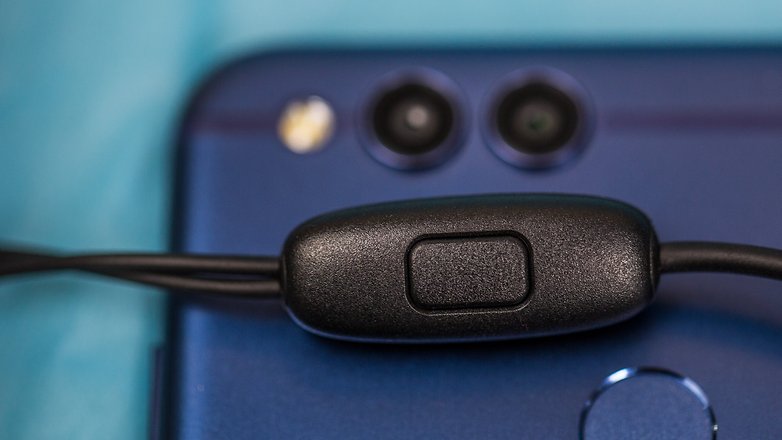 The headset of a smartphone can also double up as a cable remote trigger.