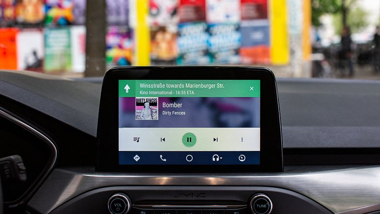 AndroidPIT ford focus titanium sync 3 spotify