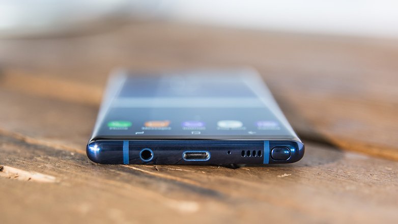 galaxy note 8 bottom