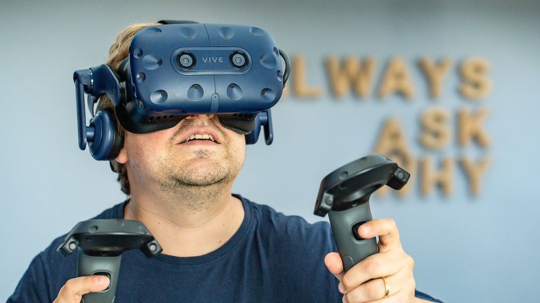 AndroidPIT htc vive pro hero image 2