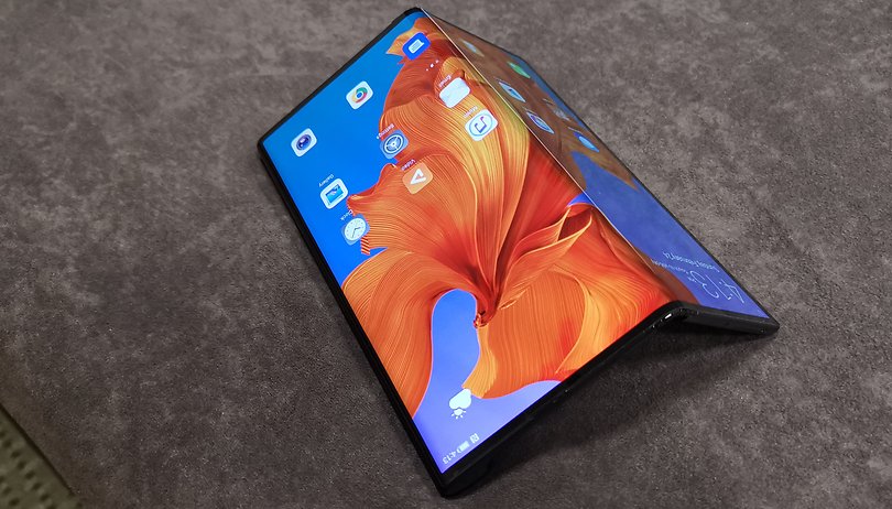 AndroidPIT huawei mate x folded