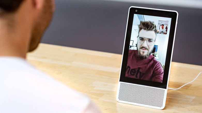 AndroidPIT lenovo smart display video call