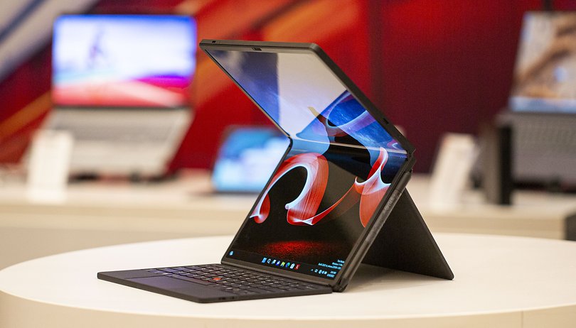 Lenovo ThinkPad X1 Fold hands-on: A foldable mega tablet!