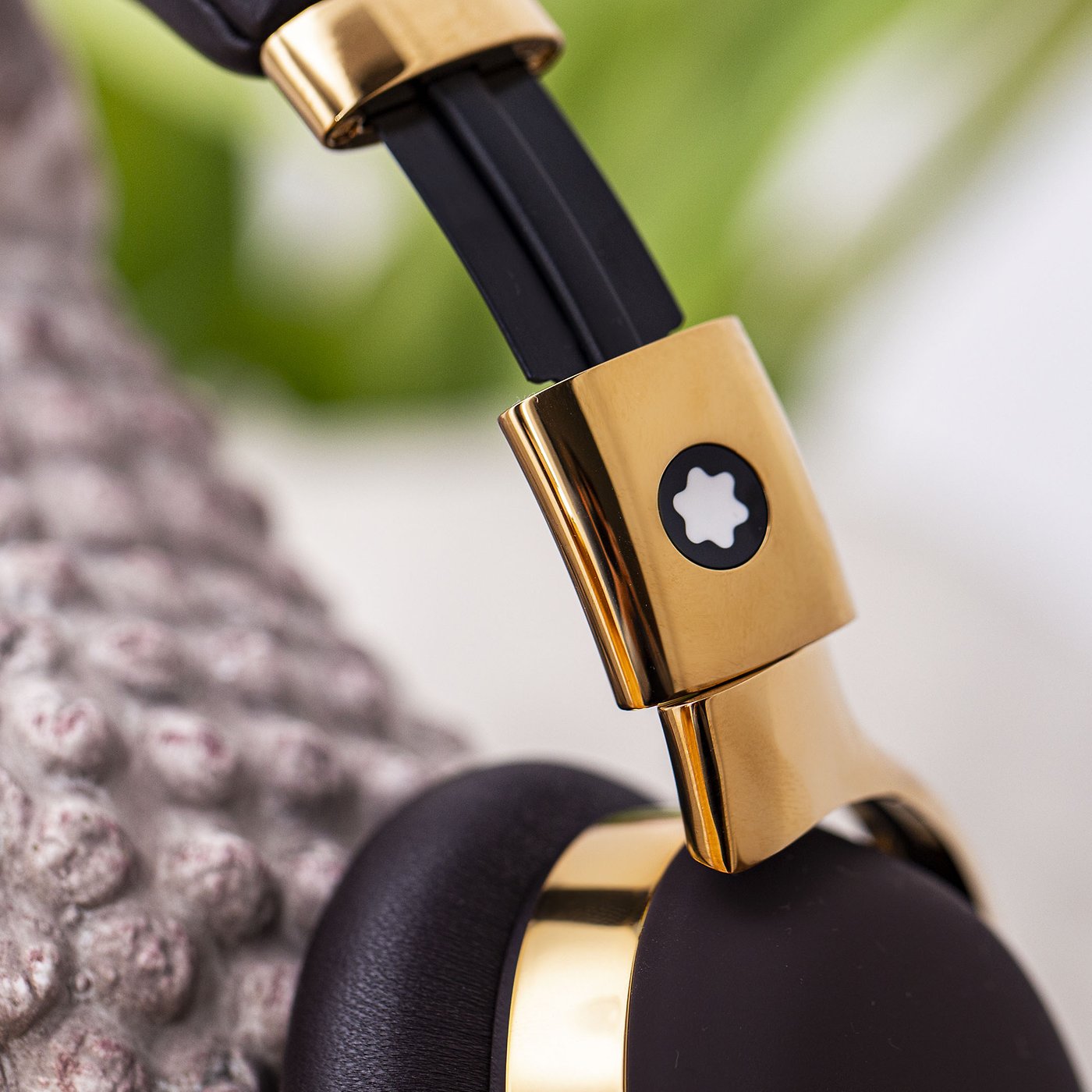 Silly money: here's what $650 headphones sound like Silly money: here's what $650 headphones sound like
