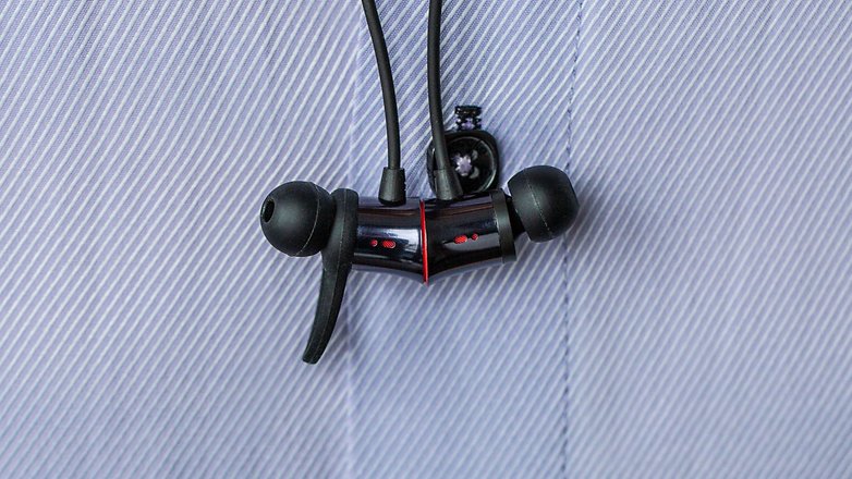 AndroidPIT OnePlus Bullets Wireless magnetic