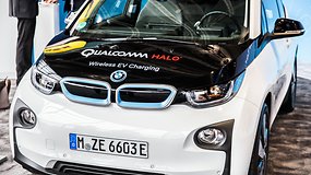 Qualcomm lädt E-Autos bei 120 km/h auf