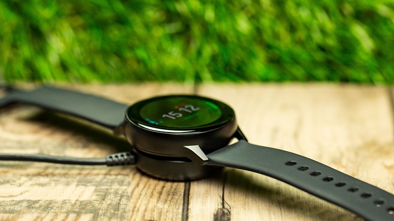 AndroidPIT samsung galaxy watch active charger