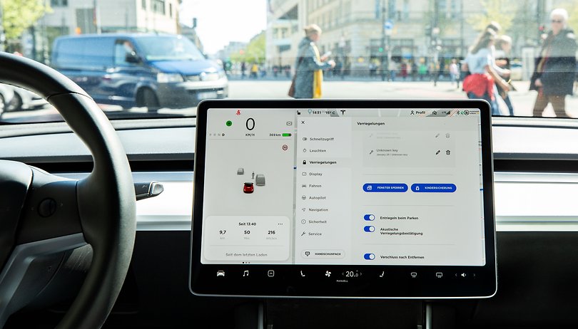 AndroidPIT tesla model 3 bordcomputer obstacles