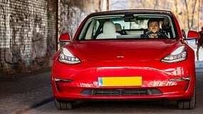 Vroom Vroom! EU forces electric cars to emit noise from next month