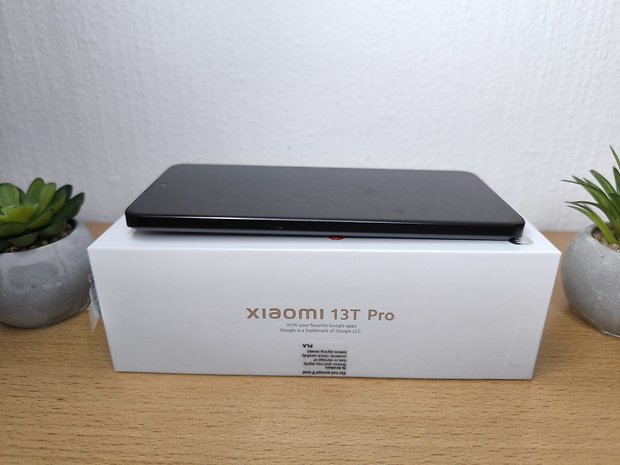 Xiaomi 13T Pro im Unboxing