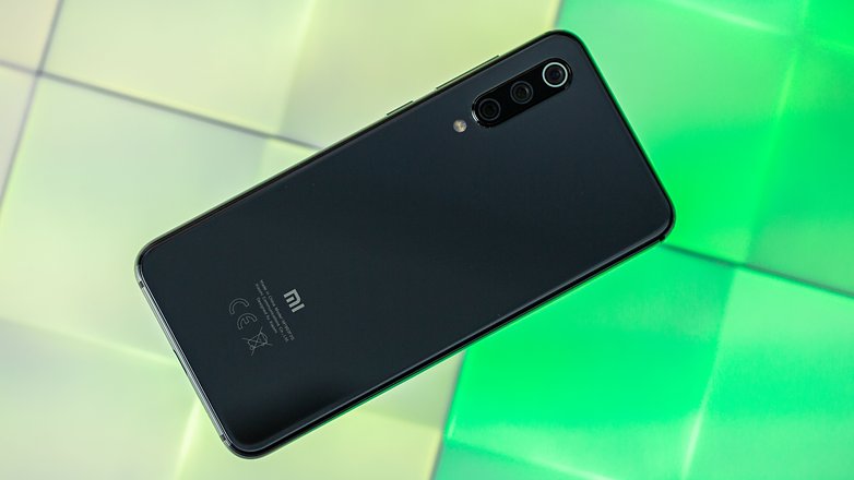 AndroidPIT xiaomi mi 9 se back