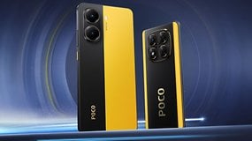 Deux smartphones Poco avec un design noir et jaune sur un fond élégant.