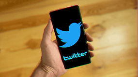 Fancy a Twitter/Tesla smartphone to Apple and Android?