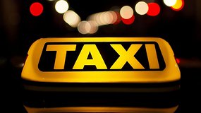 Uber? Cabify? Prefeituras de SP e Rio lançam aplicativo de táxis próprio