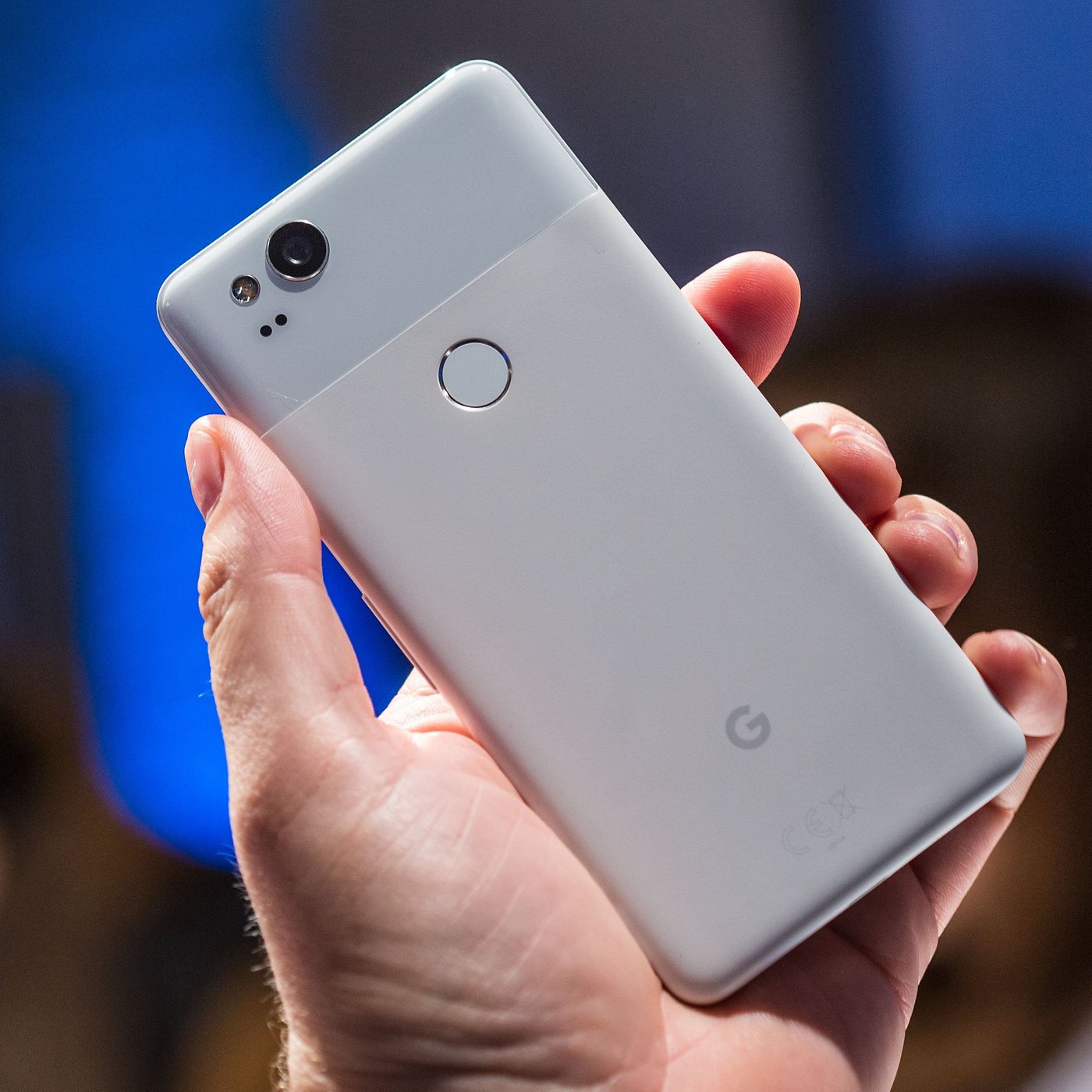 google_pixel_2_backside-