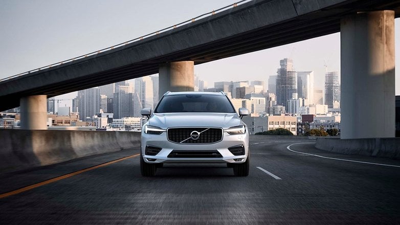 volvo xc60 bahagian luar hadapan v1