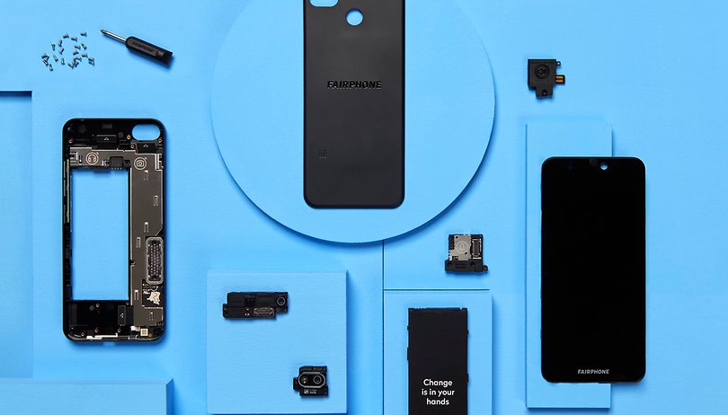 03 FAIRPHONE3781 flatlay 3plus frontscreen flat