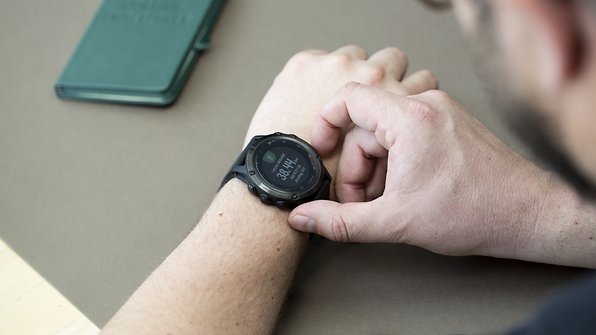 How to pay with your smartwatch and which banks it | NextPit