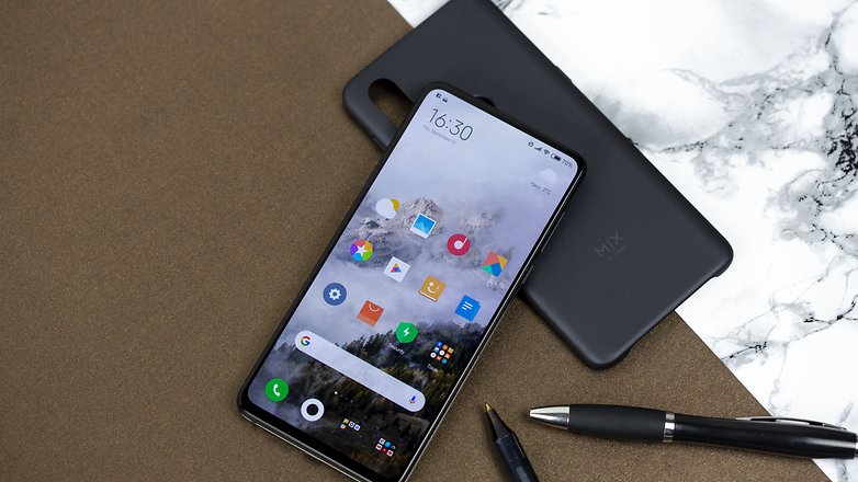 Xiaomi Mi MIX 3 07