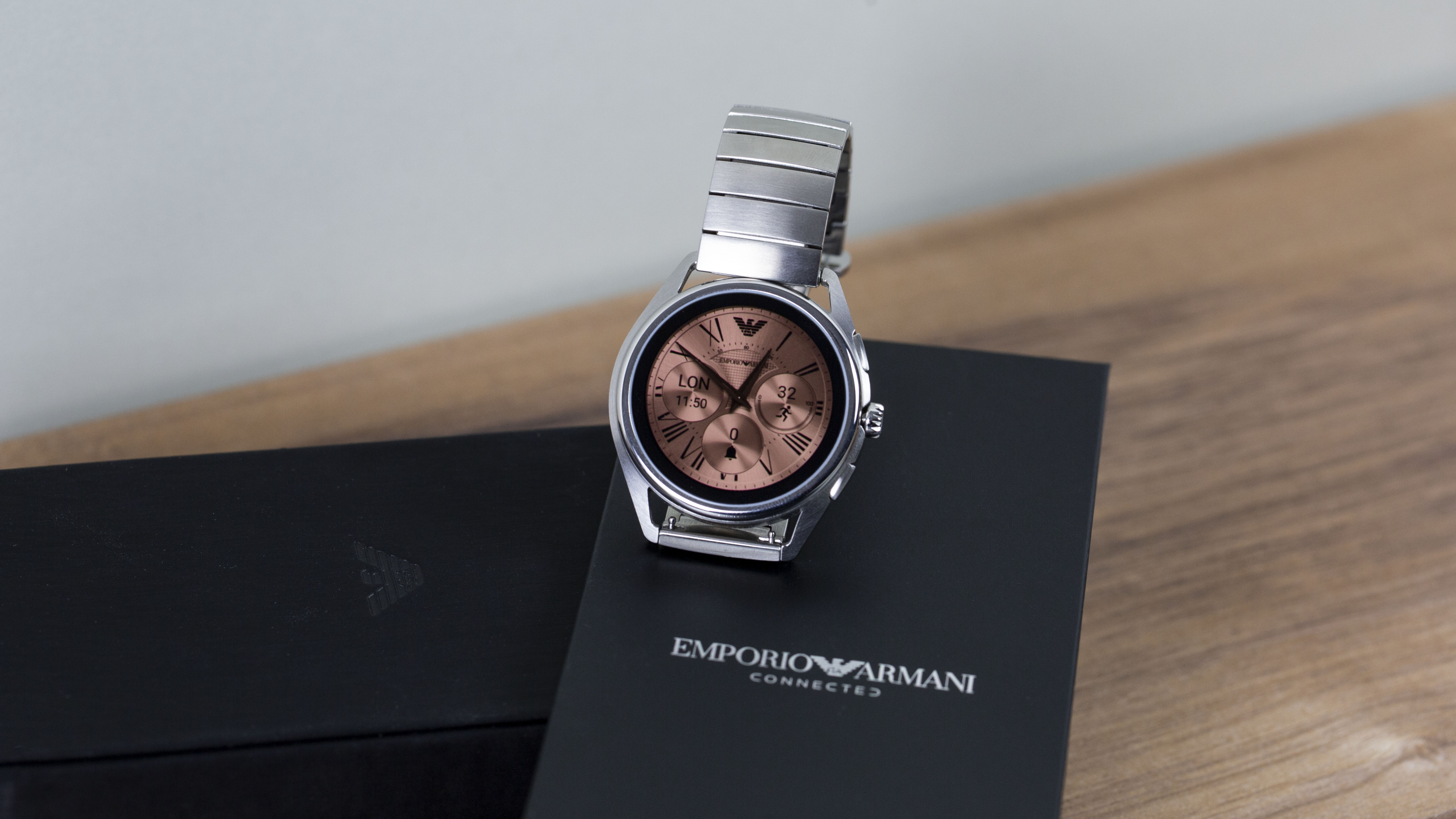 Emporio armani connected 2018 best sale