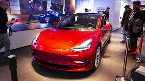 Tesla Model 3 può ora essere guidata in Europa