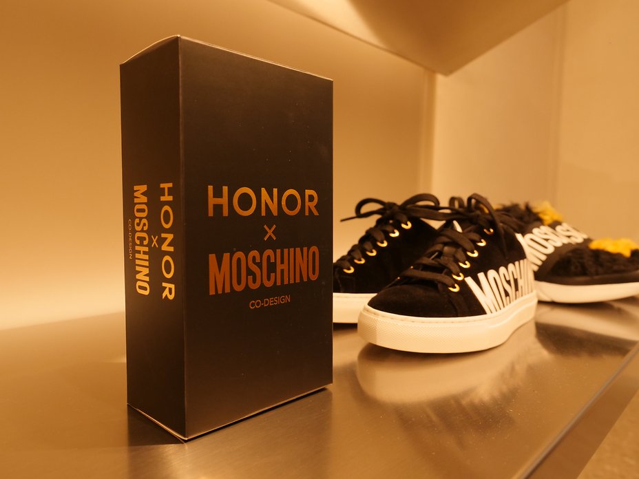 Moschino__1