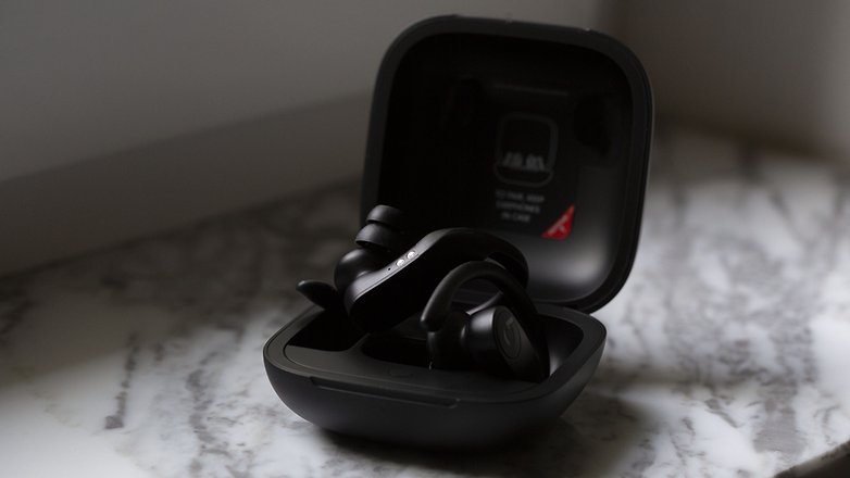 AndroidPIT Beats Powerbeats Case Open 2