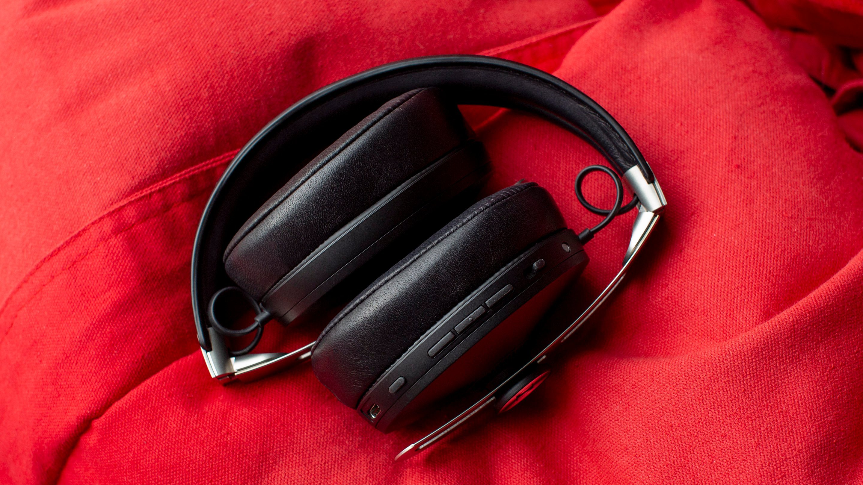 Sennheiser momentum 3 release date sale