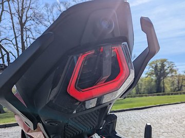 Test de la Niu RQi Sport: Une moto &eacute;lectrique abordable au look s&eacute;rieux