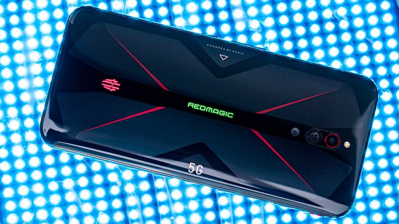 AndroidPIT redmagic 5g back glow4