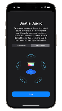 Screenshot der iOS 17-Einstellungen der AirPods Max mit dem Raumklangmodus