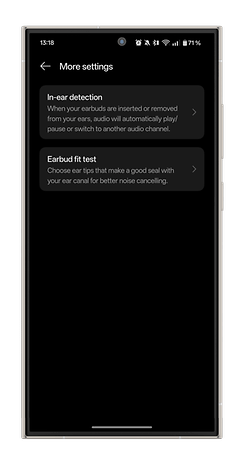 Écran des paramètres pour OnePlus Buds Pro 3 avec options de détection d'oreille et test d'ajustement des écouteurs.