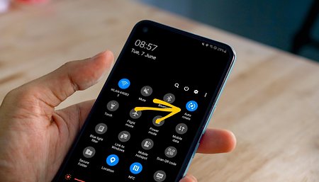 samsung galaxy phone screen won't rotate