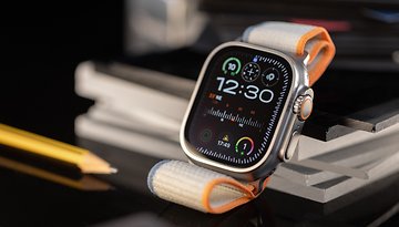 Apple Watch Ultra 2 seitliche Ansicht mit Standard-Watchface