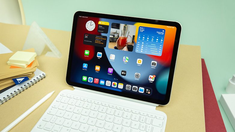 Apple iPad (10,2 pouces, Wi-Fi, 32 Go) - Or (dernier modèle, 8e génération)  